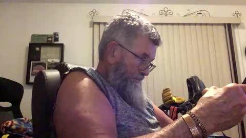 Snapshot of nightmoves1970 chatting on 10/19/25, 02:23 nightmoves1970 online show from 10/19/25, 02:23