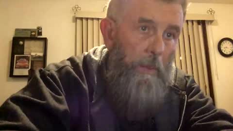 Snapshot of nightmoves1970 chatting on 10/27/25, 12:36 nightmoves1970 online show from 10/27/25, 12:36