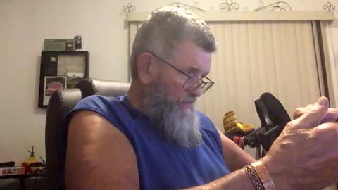 Snapshot of nightmoves1970 chatting on 10/29/25, 01:52 nightmoves1970 online show from 10/29/25, 01:52