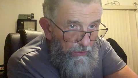 Snapshot of nightmoves1970 chatting on 10/30/25, 03:08 nightmoves1970 online show from 10/30/25, 03:08