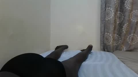 Snapshot of nightnurse60 chatting on 11/19/25, 01:05 bubbly online show from 11/19/25, 01:05