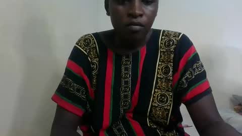 Snapshot of nightnurse60 chatting on 11/30/25, 05:39 bubbly online show from 11/30/25, 05:39