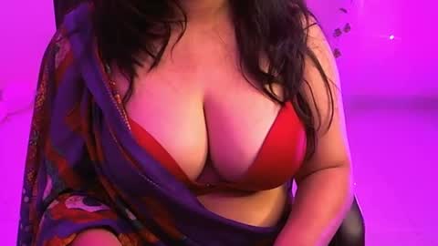 Snapshot of nightqueen107446 chatting on 03/10/25, 08:04 nightqueen107446 online show from 03/10/25, 08:04