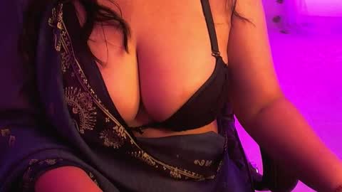 Snapshot of nightqueen107446 chatting on 10/16/25, 02:23 nightqueen107446 online show from 10/16/25, 02:23