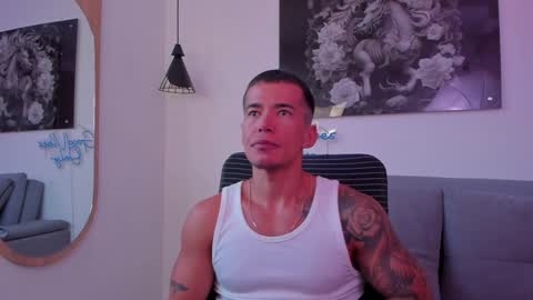 Snapshot of niickcooper chatting on 12/08/24, 10:47 Niick online show from 12/08/24, 10:47