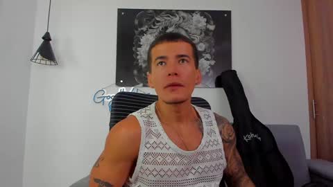 Snapshot of niickcooper chatting on 02/02/25, 12:30 Niick online show from 02/02/25, 12:30