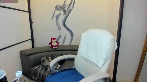 Anni online show from 01/30/25, 12:07