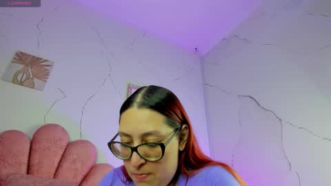 Snapshot of niickyjones chatting on 02/26/26, 05:17 Anni online show from 02/26/26, 05:17