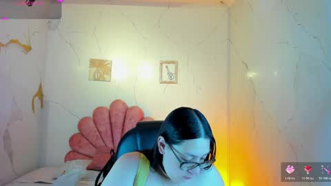 Snapshot of niickyjones chatting on 06/06/26, 11:09 Anni online show from 06/06/26, 11:09
