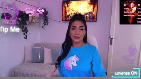 Snapshot of niickylovee chatting on 02/09/26, 12:42 Nicolle Bustamante online show from 02/09/26, 12:42