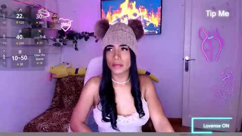 Snapshot of niickylovee chatting on 03/21/26, 05:12 Nicolle Bustamante online show from 03/21/26, 05:12