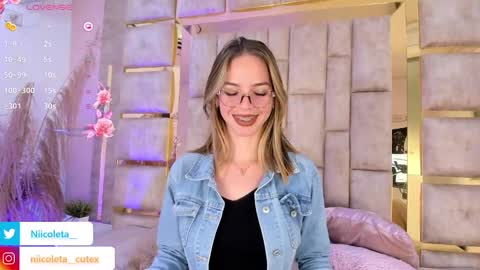 Snapshot of niicoleta chatting on 01/21/25, 09:15 Niicoleta online show from 01/21/25, 09:15