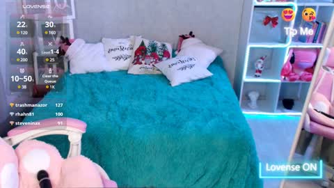 Nicole  online show from 12/24/24, 09:17