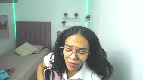          online show from 03/04/25, 06:39