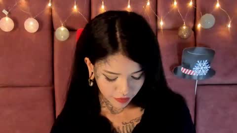 NINAINK online show from 12/31/24, 04:04