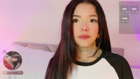 Snapshot of niinaink chatting on 11/12/25, 01:33 NINAINK online show from 11/12/25, 01:33