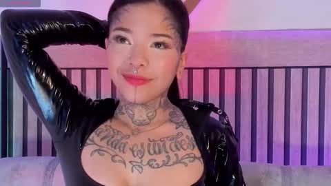 Snapshot of niinaink chatting on 03/22/26, 11:35 NINAINK online show from 03/22/26, 11:35
