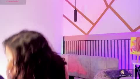 Snapshot of niinaink chatting on 04/12/26, 11:37 NINAINK online show from 04/12/26, 11:37