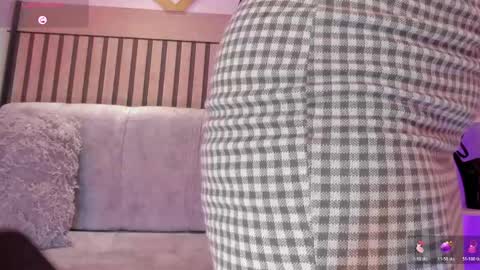 Snapshot of niinaink chatting on 04/14/26, 11:27 NINAINK online show from 04/14/26, 11:27