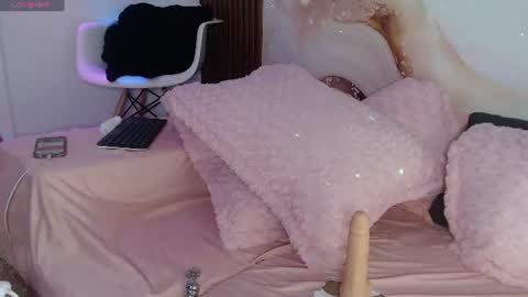 NIKA online show from 06/24/26, 11:31