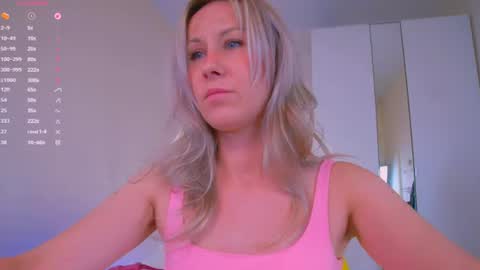 Snapshot of nika_bloom chatting on 07/14/26, 07:35 Nika Bloom online show from 07/14/26, 07:35