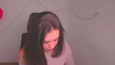Nika online show from 03/04/25, 12:01