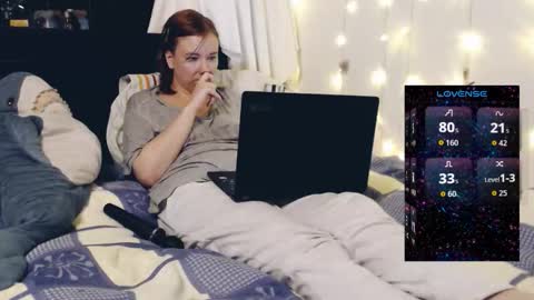 Nika online show from 11/08/25, 11:14