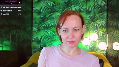Nika online show from 12/25/24, 12:37