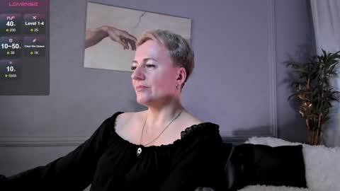 Nika online show from 03/04/25, 12:01