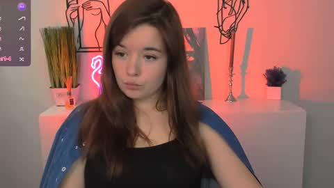 Snapshot of nika_still chatting on 10/25/25, 10:23 Little Angel online show from 10/25/25, 10:23