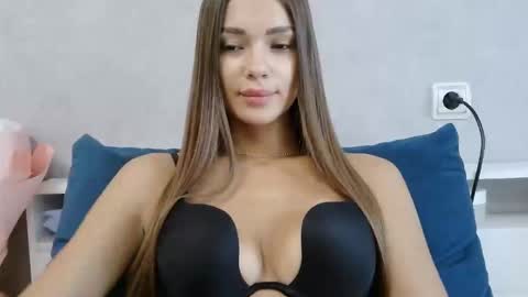 Nika online show from 06/11/26, 05:38