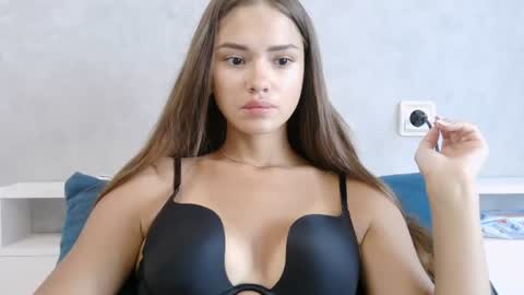 Nika online show from 06/17/26, 10:39