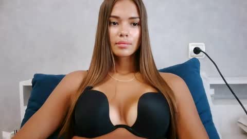 Nika online show from 07/18/26, 06:39