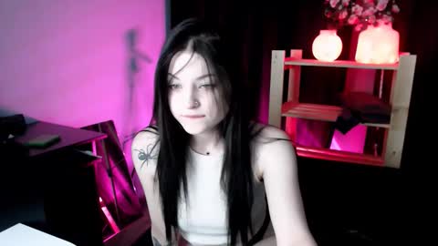 nikadinny online show from 12/17/25, 01:00