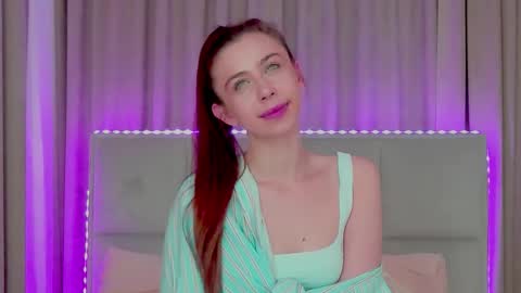 Snapshot of nikaletta chatting on 03/18/26, 09:18 Nika online show from 03/18/26, 09:18