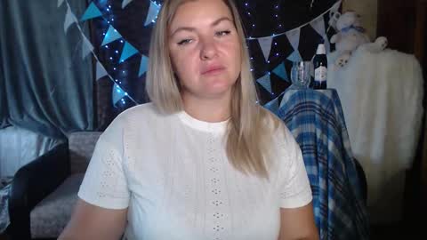 Nika online show from 09/25/25, 05:00