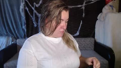 Nika online show from 11/01/25, 04:25