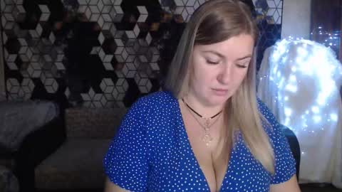 Nika online show from 11/28/25, 08:11