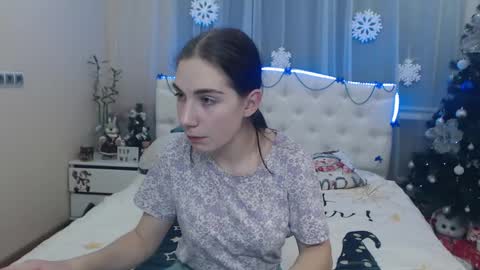 nikastarkk online show from 12/01/24, 07:47