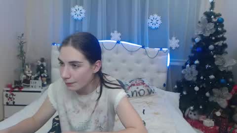nikastarkk online show from 12/08/24, 10:25