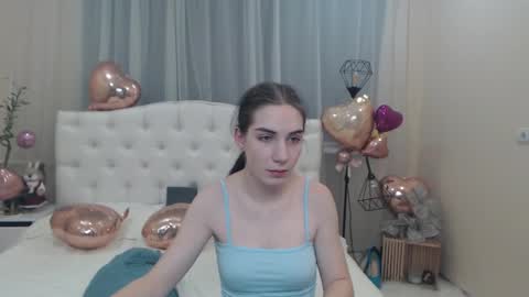 nikastarkk online show from 02/15/25, 10:21