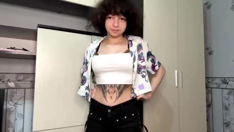 Snapshot of nikatyan chatting on 05/30/26, 06:27 Hello there im Nika Im new here Lets have fun online show from 05/30/26, 06:27