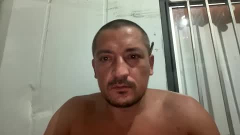 Snapshot of nikaulas chatting on 04/26/26, 04:10 Nasty Couple online show from 04/26/26, 04:10
