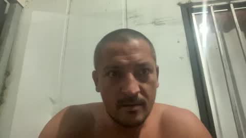 Snapshot of nikaulas chatting on 04/27/26, 04:21 Nasty Couple online show from 04/27/26, 04:21