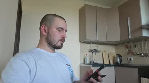 Snapshot of nikbusiness chatting on 10/04/25, 10:02 Nick online show from 10/04/25, 10:02