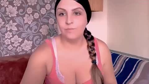 niki_leex online show from 12/04/24, 09:40