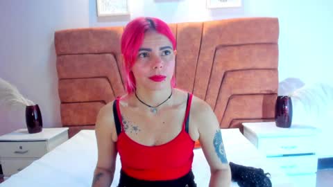 niki online show from 12/30/24, 08:47