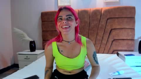 niki online show from 01/09/25, 03:58