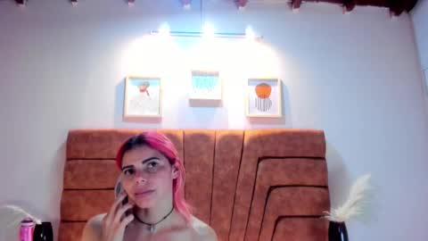 niki online show from 02/10/25, 04:30