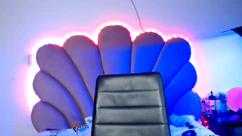   online show from 12/21/24, 10:30